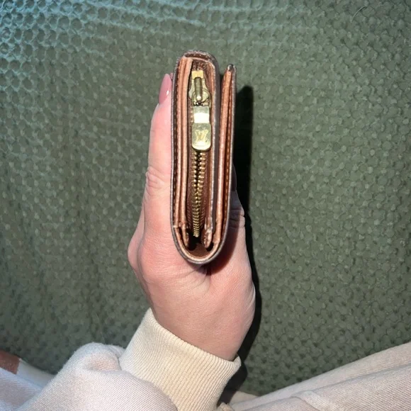 Vintage Monogram Trésor Snap Wallet - Picture 4 of 14